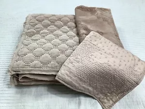 Pottery Barn Velvet Lattice Stitch “Striped” Queen Quilt & 2 Shams - Picture 1 of 18