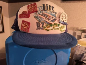 Vintage 1984 Seattle Seafair U-7 Lite Wasserflugzeug Hut und Vintage Pins KOSTENLOSER Versand - Bild 1 von 1