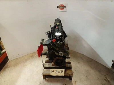 4.0L Engine Straight Six from 1997 Jeep Wrangler VIN S [288,650 miles] 11739480 Foto 1 de 4