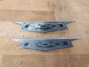 OEM GM 1964 Chevrolet CHEVELLE 300 PAIR Fender Emblems NICE 4455188 - Bild 1 von 15