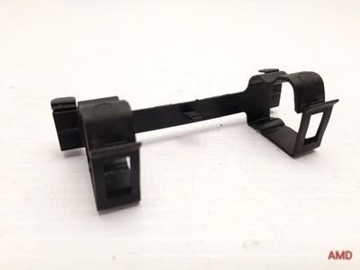 2010 BMW 335xi 335i 328i 328xi E92 E90 Rear ABS Sensor Cable Holder Bracket  - Image 1 of 4