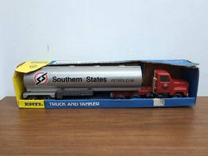ERTL Southern States Petroleum Truck And Tanker 1/25 - Picture 1 of 5