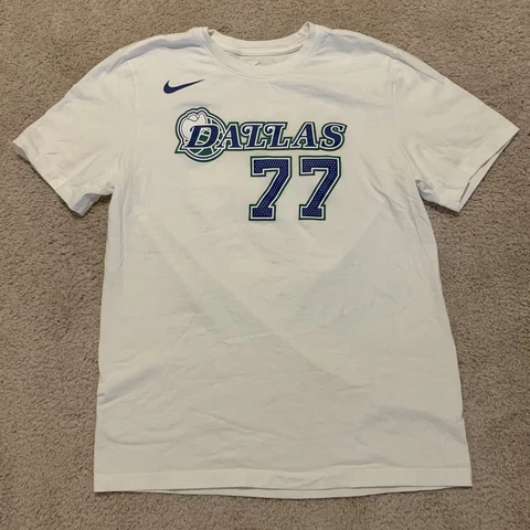 Nike Tee Luka Doncic Dallas Mavericks Jersey Tee T Shirt Mens Medium White Cover