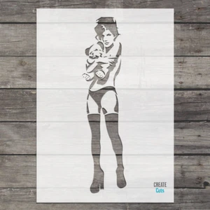 Banksy Mädchen umarmt Teddybär wiederverwendbare Schablone Wandbild Gemälde Graffiti - Bild 1 von 3
