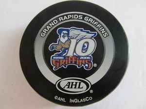 GAME PUCK - GRAND RAPIDS GRIFFINS AHL 1996-2006 SEASON 10th ANNIVERSARY 