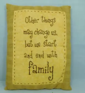 Té de almohada teñida con palabras bordadas - Nueva de Honey & Me #E13195 - Imagen 1 de 4