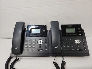 2 Yealink SIP-T40P Corded VoIP Desk Phones Powers On - Picture 1 of 11