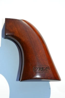 Punhos UBERTI FACTORY SINGLE ACTION EXÉRCITO 1873 “OWA” MARCADOS BRILHO NOGUEIRA #6 - Imagem 1 de 4