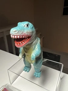 Butanohana Stofftier Mini Dinosaurier Serie GORGOSAURAS japanische Sofubi Weichvinyl - Bild 1 von 8