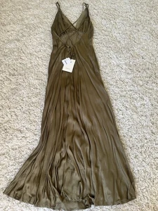 FREE PEOPLE X SPELL BOUDIOR SCHLUPFKLEID OLIVGRÜN NEU MIT ETIKETT XS 259,00 Retail Rare - Bild 1 von 8