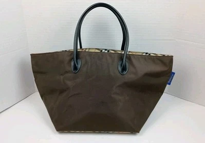 Bolso de mano Burberry Blue Label Nova Check marrón Foto 1 de 4