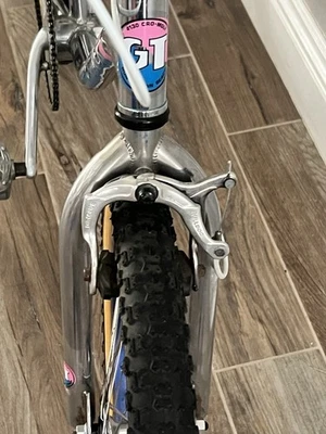 Vintage 1991 GT Performer - Image 1 of 4