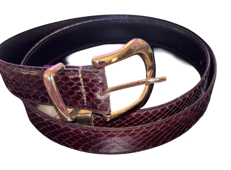 Cinturón De Colección Borgoña Mujer Piel De Serpiente Talla XL 40 Hebilla Dorada Retro Años 80 90 Excéntrico Foto 1 de 4