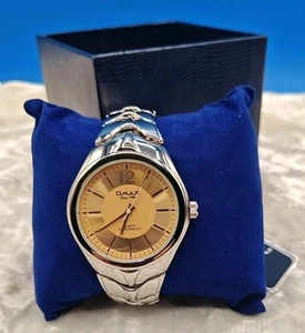 Fine Swiss Brand OMAX Men's Silver Quartz Japan Movt Watch Water Resistant NWT - Picture 1 of 7