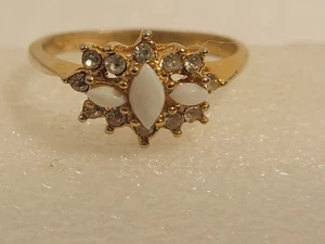 Goldtone Moonstone Costume Ring Size 10.5 - Picture 1 of 15