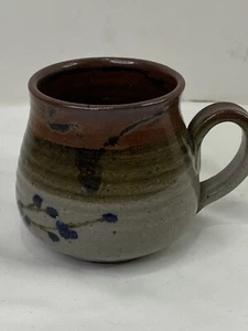 Taza de café artesanal firmada por artista olla vientre rústica con flores pintadas a mano - Imagen 1 de 11