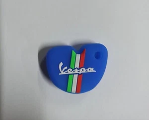 GUSCIO COVER CHIAVE PIAGGIO VESPA GTS PRIMAVERA IDEA REGALO VARI COLORI - Imagen 1 de 7