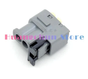 10 PIEZAS MG643477-4 conector carcasa de plástico - Imagen 1 de 4