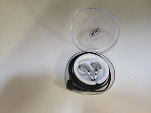 NEW Silver Earphones Ear Phones Earbuds W/Case for Gameboy Advance & Color #B27 - Picture 1 of 4
