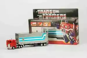 Transformers G1 Optimus Prime Trailer Container Truck Action Figure Toy - Picture 1 of 8