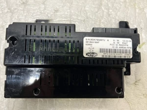 Dodge Dart 20103 módulo telemático 8,4" UConnect 68184318AB OE - Imagen 1 de 3
