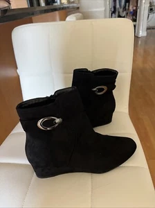 black suede boots IMPO memory Foam Glenanne Size 10 M Bootie Excellent - Picture 1 of 7