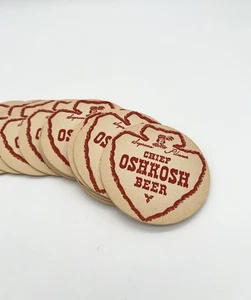 Set 14 sottobicchieri birra vintage anni 40 Chief Oshkosh pubblicità Oshkosh USA - Foto 1 di 15