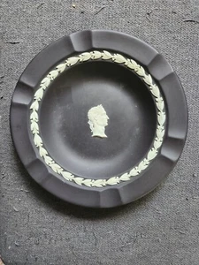 Wedgewood Gray Ashtray Trinket Dish - Picture 1 of 3