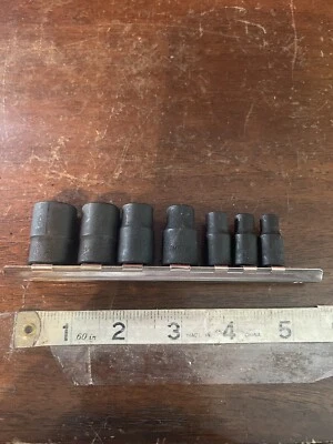 7 PCS Female Star Socket Set with Rail Torque Socket Set 1/4” & 3/8” Drive Tools - Image 1 of 4