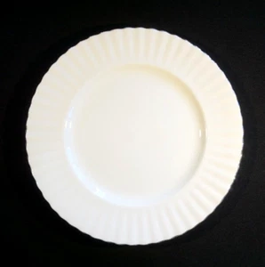 Beautiful Royal Albert Chantilly Platinum Dinner Plate - Picture 1 of 2