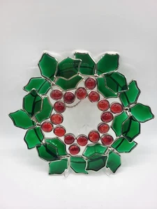 Leaded Stained Glass Christmas Holly Berry Wreath Hanging Window Suncatcher 9" - Picture 1 of 3