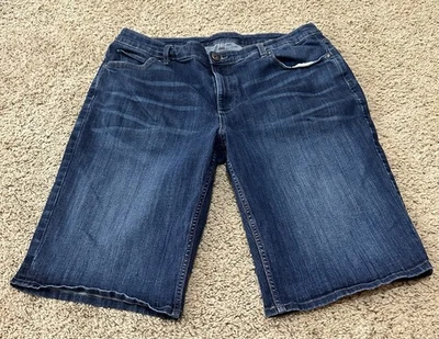 Shorts jeans feminino VERA WANG Simply Vera azul escuro plus size 16 de largura - Imagem 1 de 4