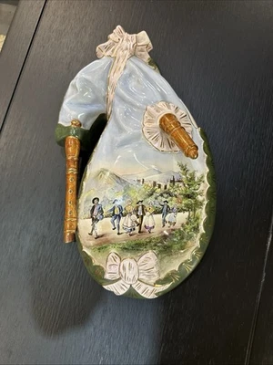 Belle bouquetière ancienne / Biniou en faïence Auvergne Noël Prunière Clermont - Photo 1/4