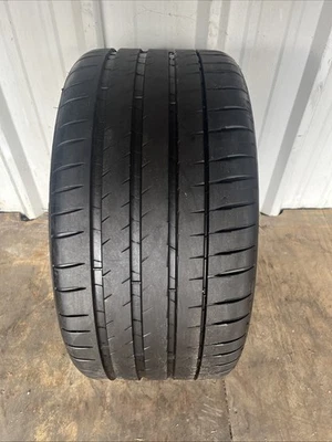 Neumático Michelin Pilot Sport 4S 295/35ZR20 Foto 1 de 3