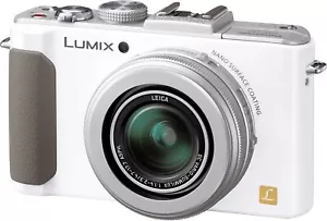 Panasonic Digital Camera Lumix LX7 Optical 3.8x White DMC-LX7-W Japanese - Picture 1 of 1