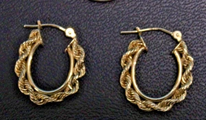 10 Karat Gelbgold Hohlgold längliche Creolen 1,19 g feiner Schmuck - Bild 1 von 5