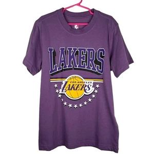 Los Angeles LA Lakers NBA Official Youth Graphic Short Sleeve T-shirt Purple 8 - Picture 1 of 5
