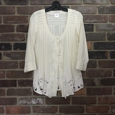 LA ROCK Top button front silk 3/4 Sleeve blouse  -Small -38 Chest / 27” Long - Image 1 of 4