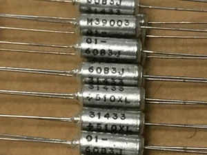 (1 PC)  KEMET  M39003/01-6083J  Capacitor, Tantalum, 15uf, 20V, 10±% - Picture 1 of 2