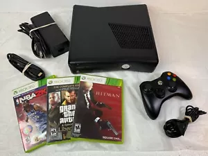 Microsoft XBOX 360S Slim Schwarz Model 1439 250GB Controller & Spiele Bundle getestet - Bild 1 von 23