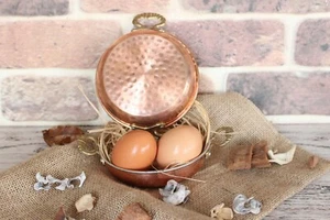 MINI HANDMADE HAMMERED COPPER ROUND EGG OMELET PAN BRASS HANDLES 4.7 INCH 12 CM - Picture 1 of 10