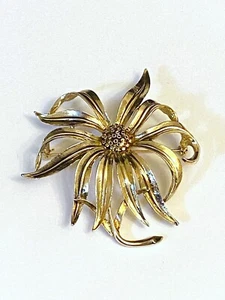 Huge Vintage Statement 1970s Oscar De la Renta Gold Tone Daisy Flower Brooch Pin - Foto 1 di 9