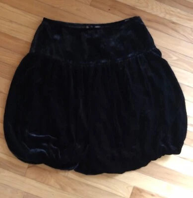 vintage 80s 90s SAKS Fifth Ave black velvet “balloon” skirt waist 30-31”  - Image 1 of 4