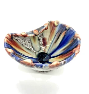Vintage Mid Century Modern Folded Art Pottery Bowl, Italy - Picture 1 of 11