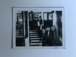 POL802 Polaroid Photo de Plateau Vintage Cinéma Michel Piccoli Claudia Cardinale - Picture 1 of 1