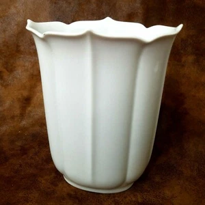 Florero de porcelana blanca KAISER Golden Crown E&R 6,75" Alemania Occidental - Imagen 1 de 7