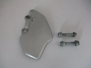 Cubierta revestimiento cilindro freno rueda trasera Aprilia Pegaso 650 ML 97-00 - Imagen 1 de 2
