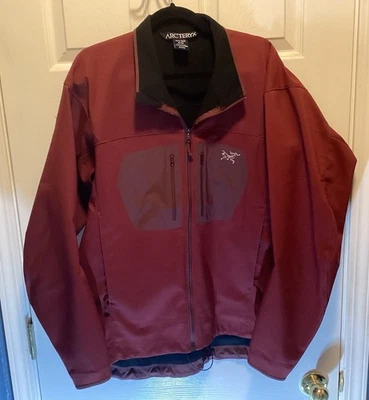 Chaqueta softshell Arc’Teryx para hombre talla XL forrada rojo granate cremallera completa CA 34438 Foto 1 de 4