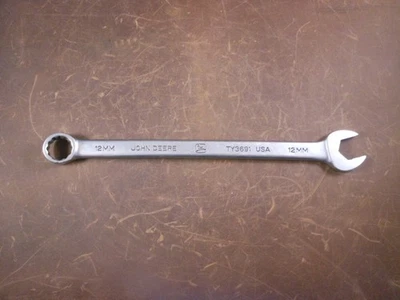 Llave Combinada De Colección John Deere EE. UU. 12mm Métrica TY3691 7 3/8" DE LARGO Foto 1 de 4