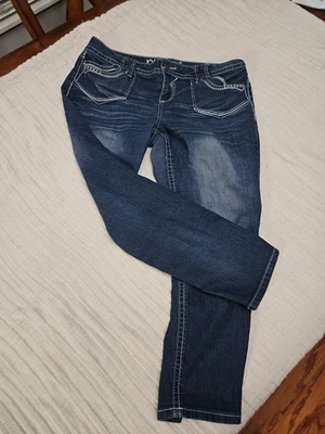 CAPRIS MUJER RUE 21 11/12 Foto 1 de 4